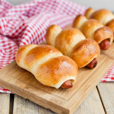 Soft bread roll w/ sausage